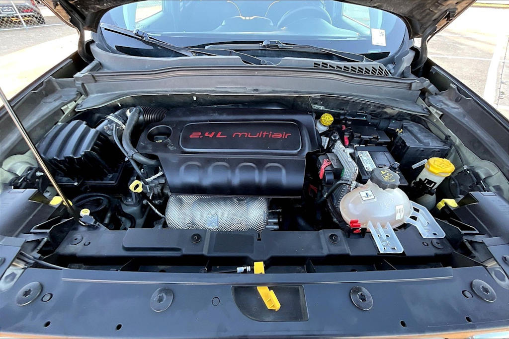 Thumbnail: 2018 Jeep Renegade - 9