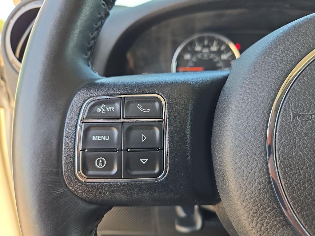 Thumbnail: 2017 Jeep Wrangler - 28