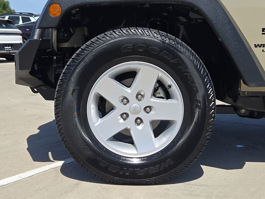 Thumbnail: 2017 Jeep Wrangler - 6