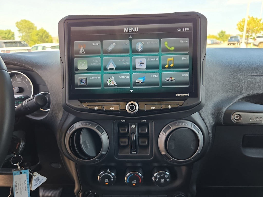 Thumbnail: 2017 Jeep Wrangler - 12