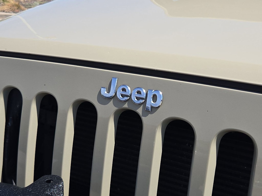 Thumbnail: 2017 Jeep Wrangler - 5