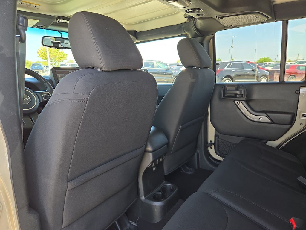 Thumbnail: 2017 Jeep Wrangler - 10