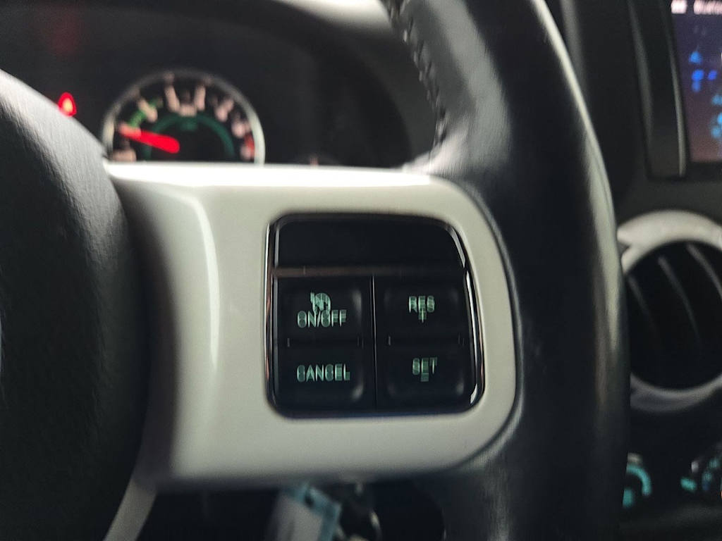Thumbnail: 2015 Jeep Wrangler - 28