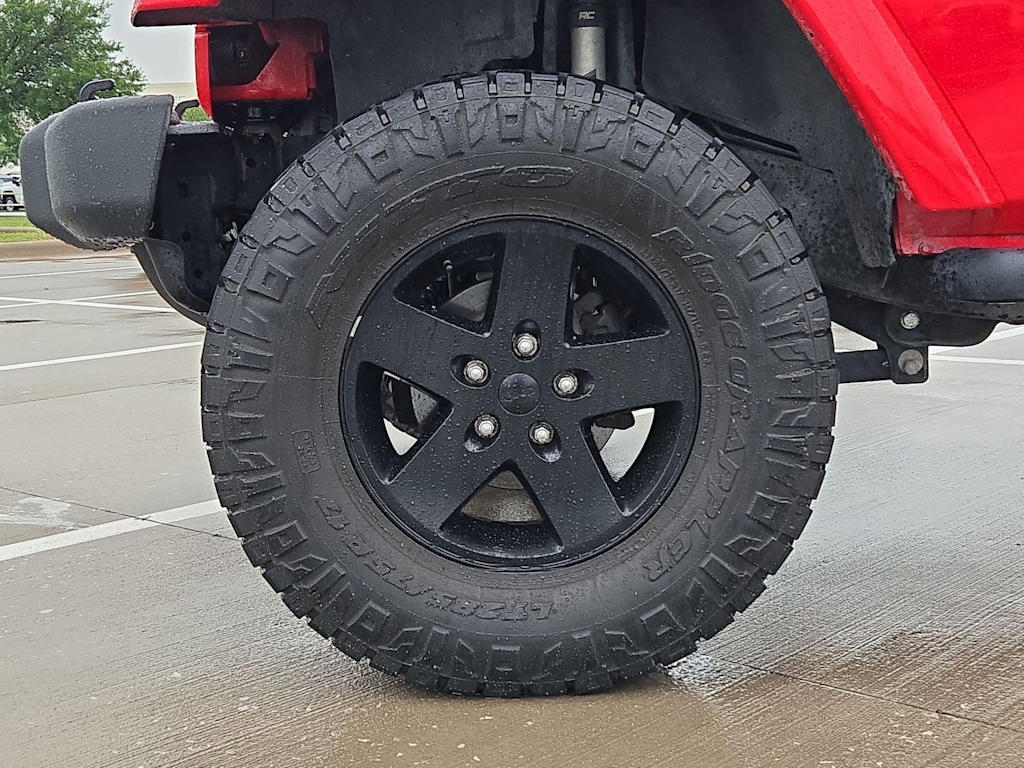 Thumbnail: 2015 Jeep Wrangler - 23