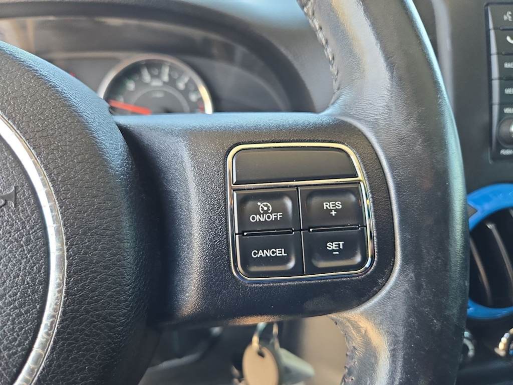 Thumbnail: 2014 Jeep Wrangler - 27