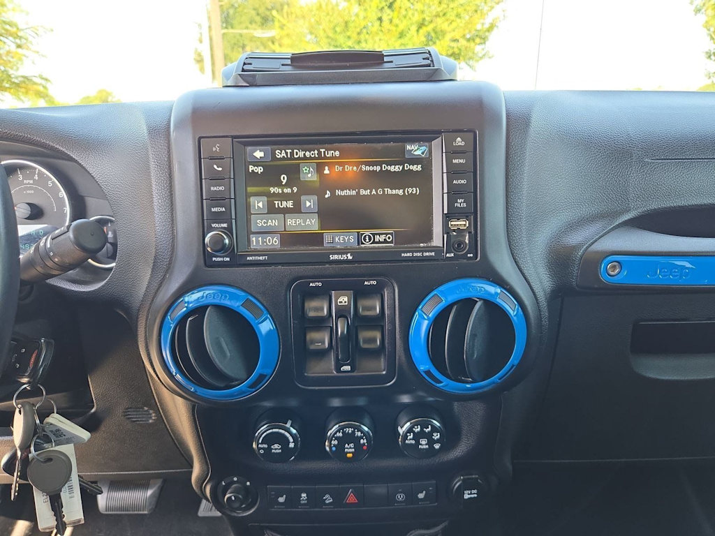 Thumbnail: 2014 Jeep Wrangler - 13