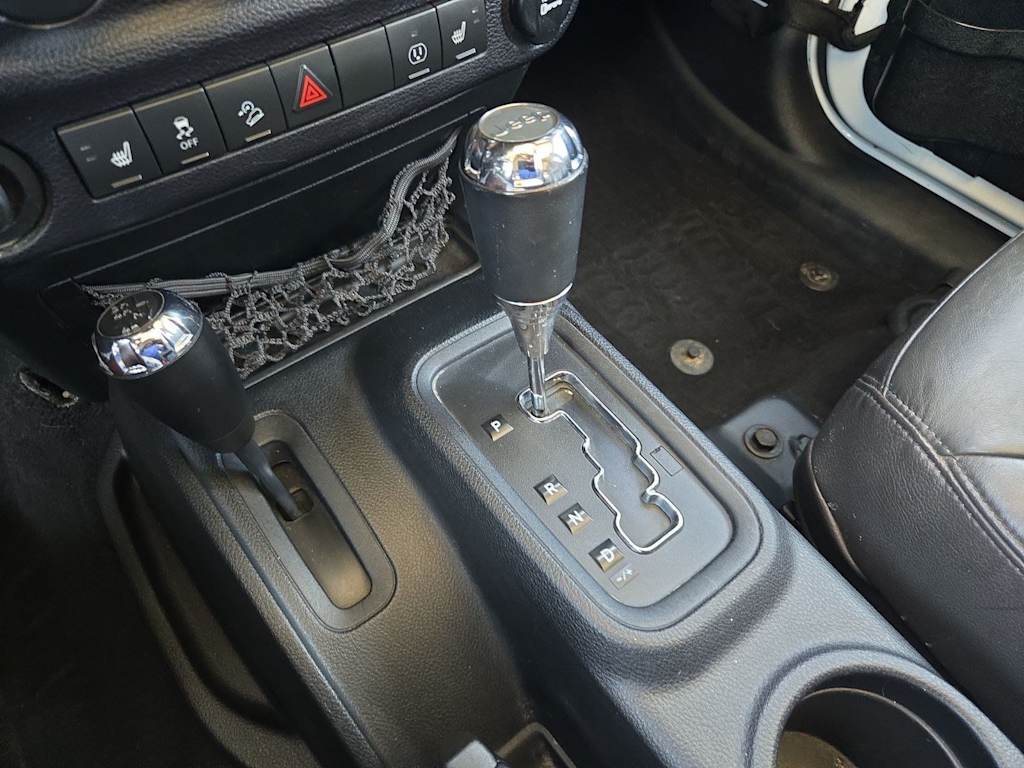 Thumbnail: 2014 Jeep Wrangler - 14