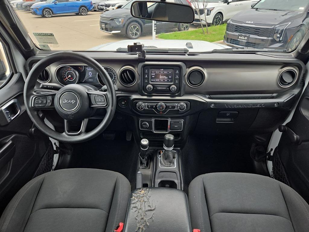 Thumbnail: 2020 Jeep Wrangler - 9