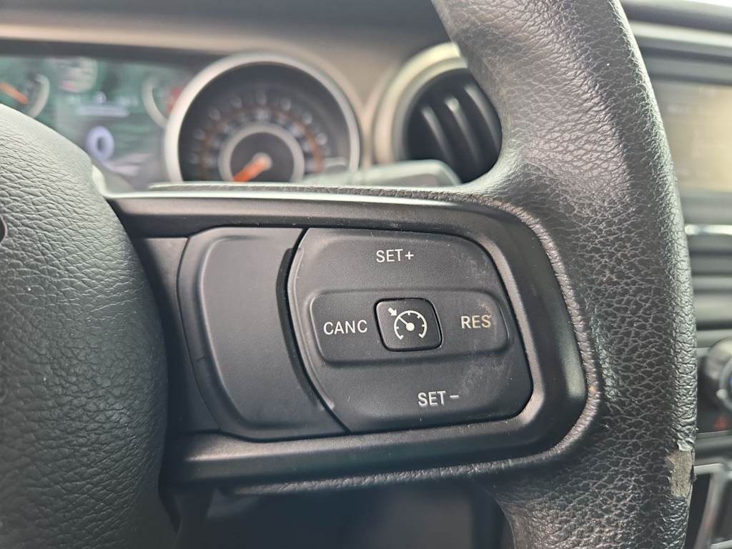 Thumbnail: 2020 Jeep Wrangler - 26