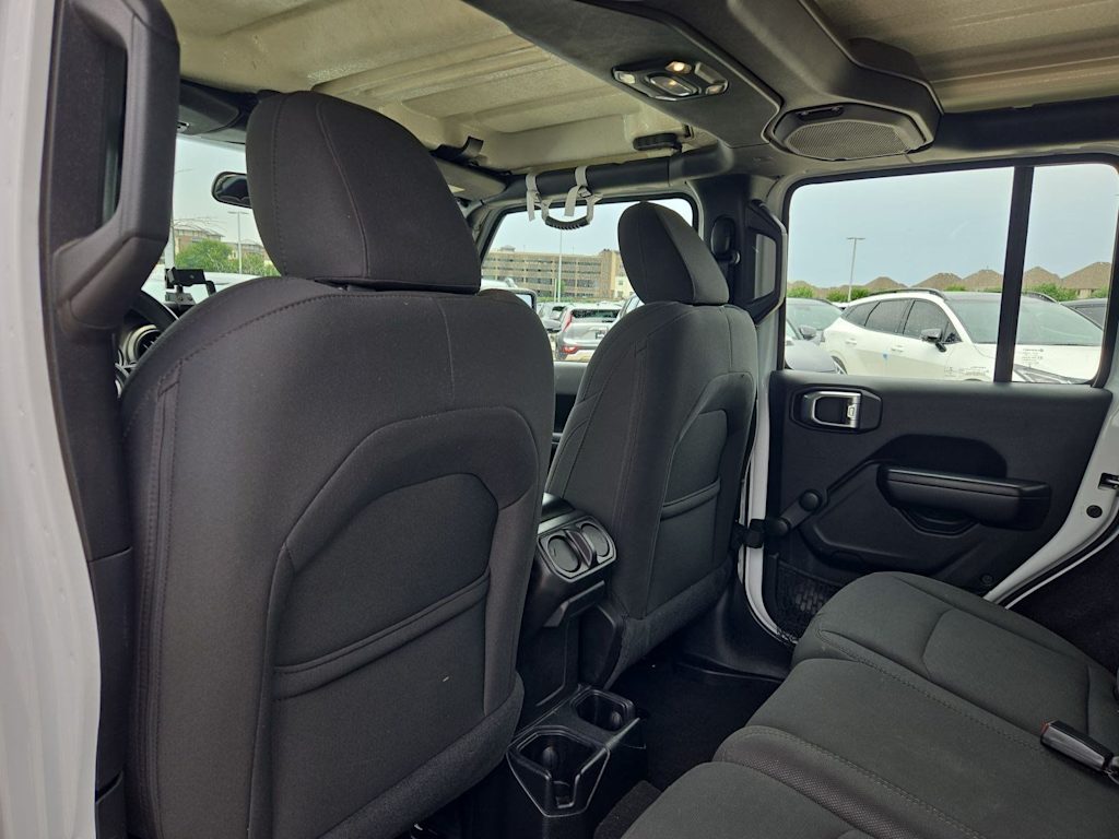 Thumbnail: 2020 Jeep Wrangler - 12