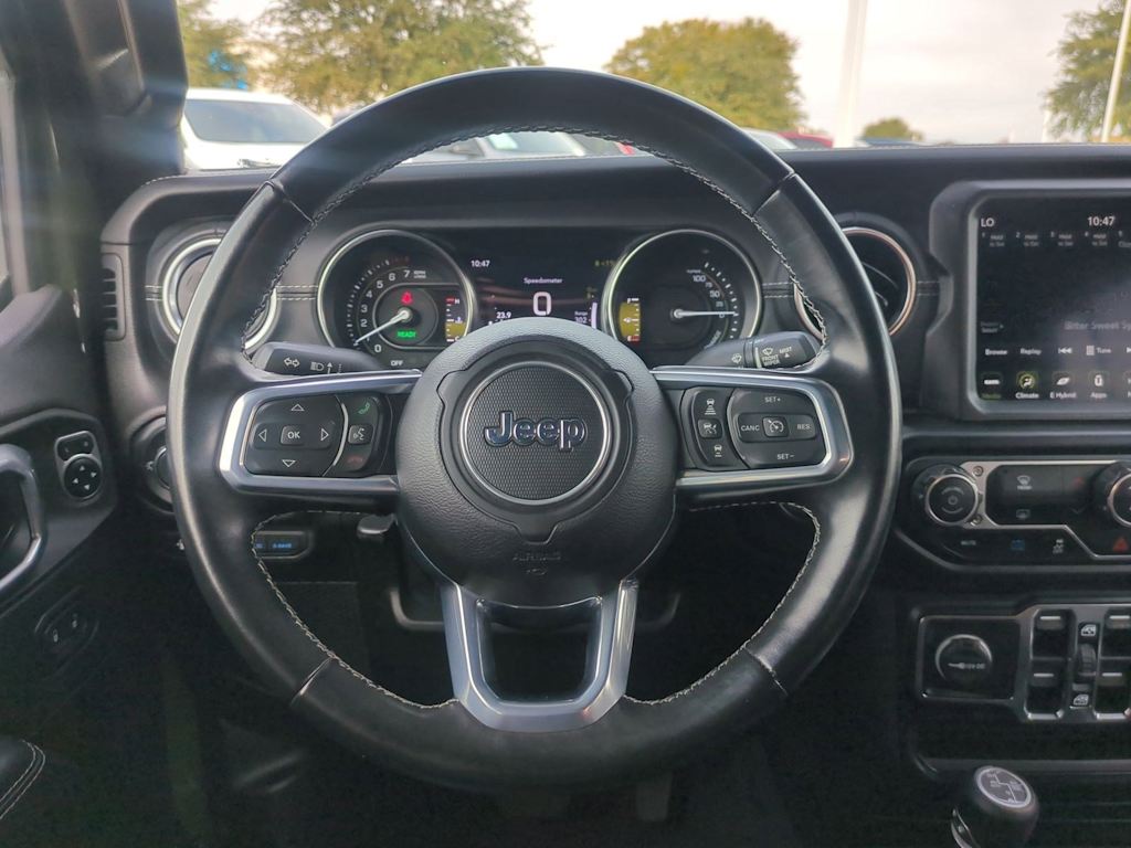 Thumbnail: 2022 Jeep Wrangler - 14