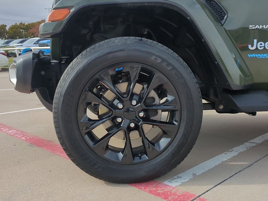 Thumbnail: 2022 Jeep Wrangler - 8