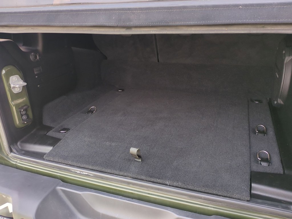 Thumbnail: 2022 Jeep Wrangler - 18