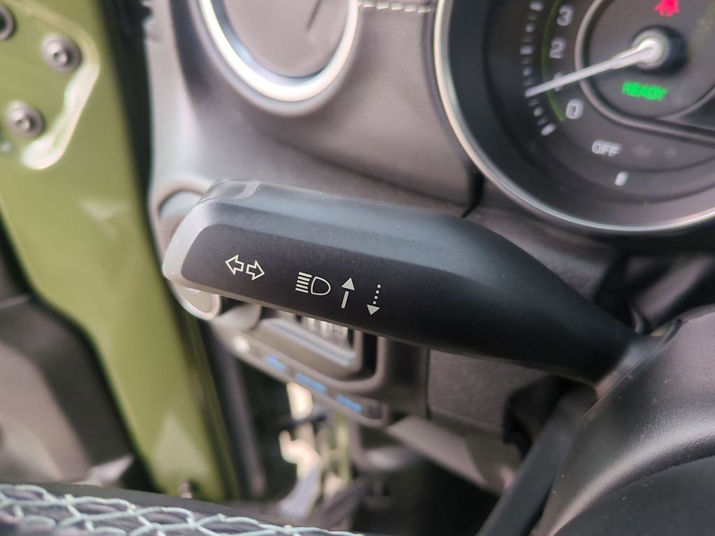 Thumbnail: 2022 Jeep Wrangler - 30