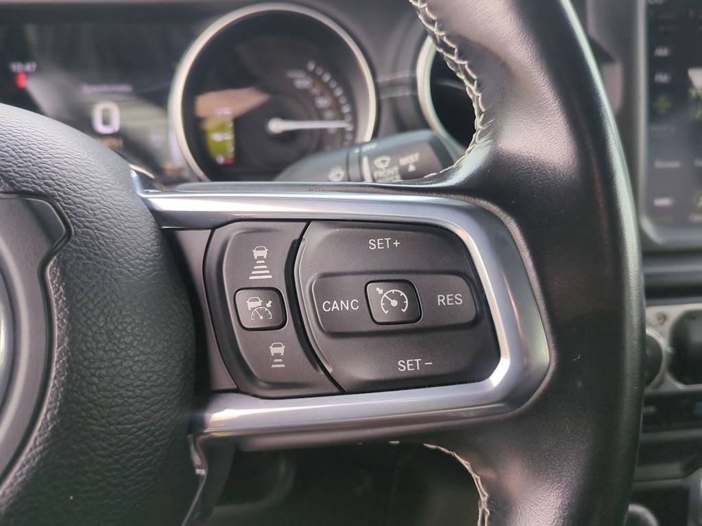 Thumbnail: 2022 Jeep Wrangler - 28