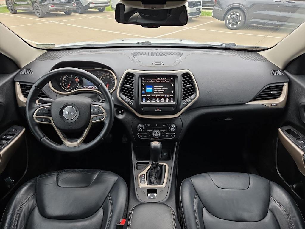 Thumbnail: 2017 Jeep Cherokee - 9