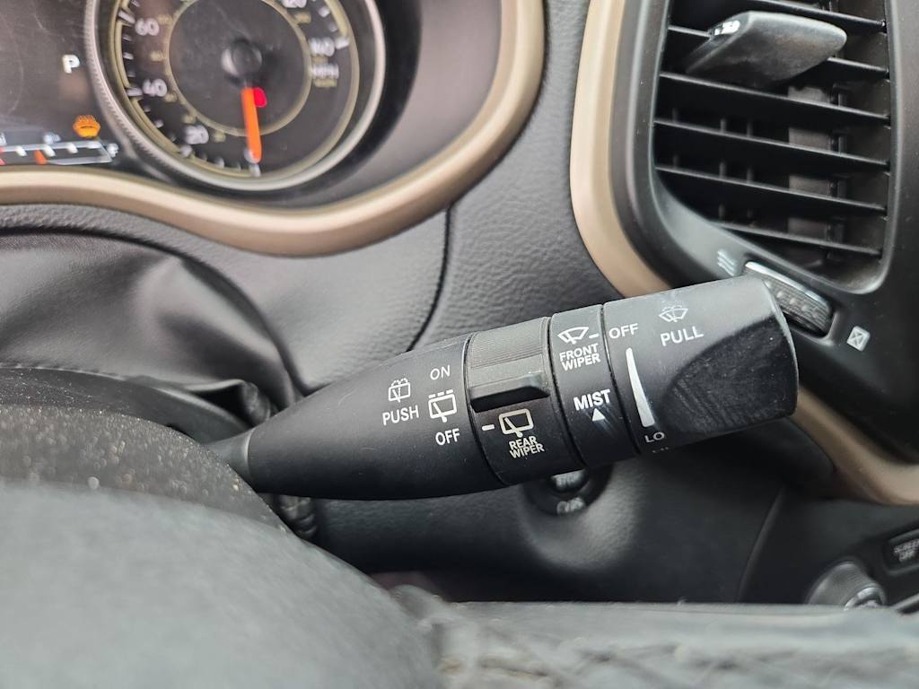 Thumbnail: 2017 Jeep Cherokee - 27