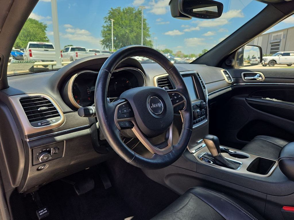 Thumbnail: 2017 Jeep Grand Cherokee - 2