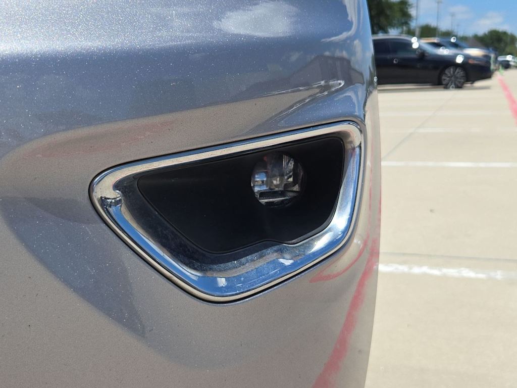 Thumbnail: 2017 Jeep Grand Cherokee - 24