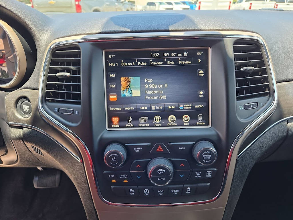 Thumbnail: 2017 Jeep Grand Cherokee - 15