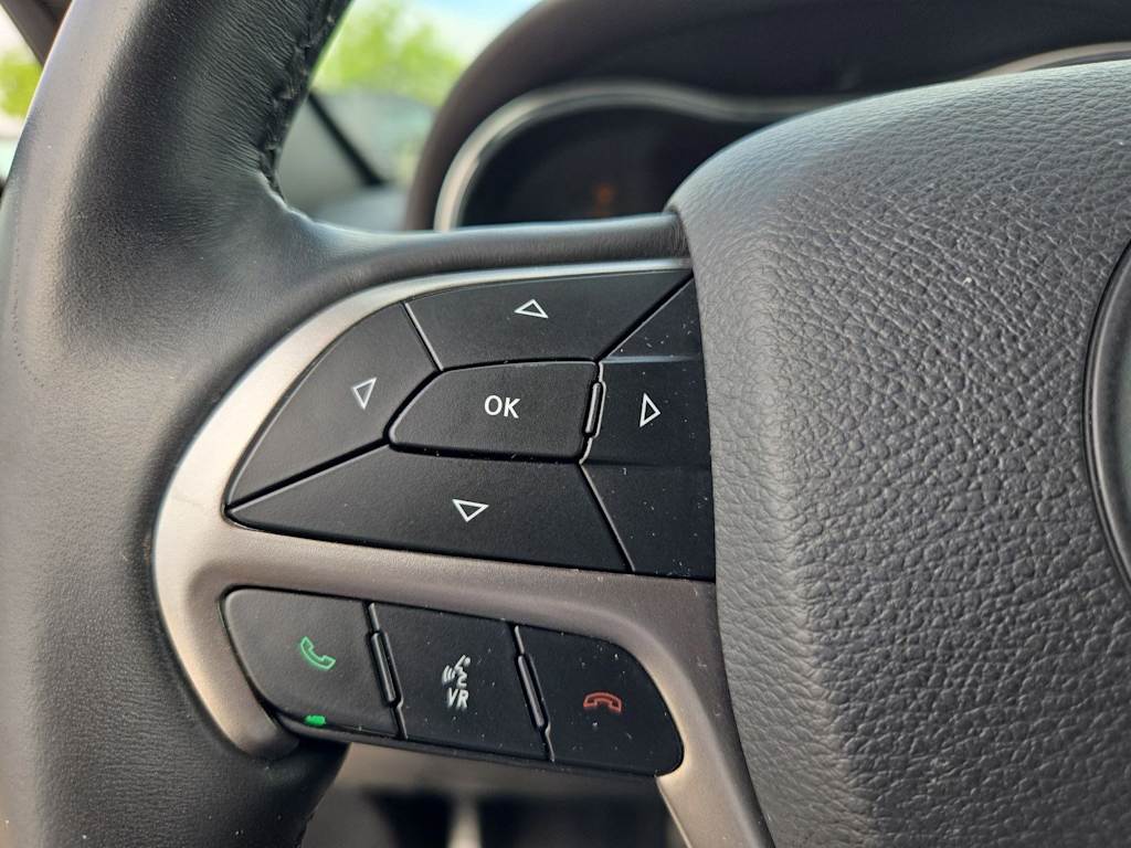 Thumbnail: 2019 Jeep Grand Cherokee - 30