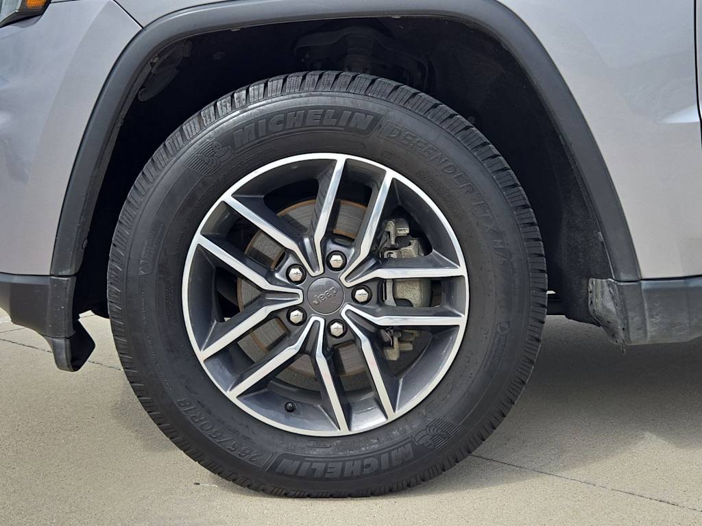 Thumbnail: 2019 Jeep Grand Cherokee - 8