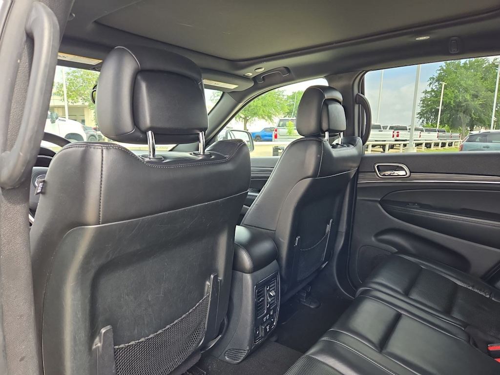 Thumbnail: 2019 Jeep Grand Cherokee - 12