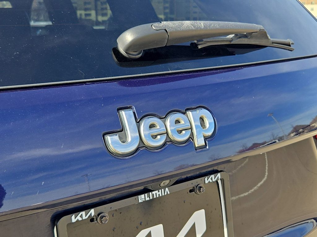 Thumbnail: 2018 Jeep Grand Cherokee - 7
