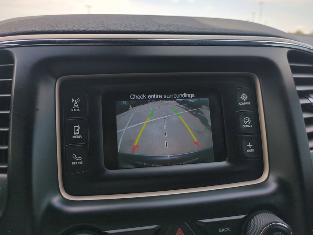 Thumbnail: 2015 Jeep Grand Cherokee - 31