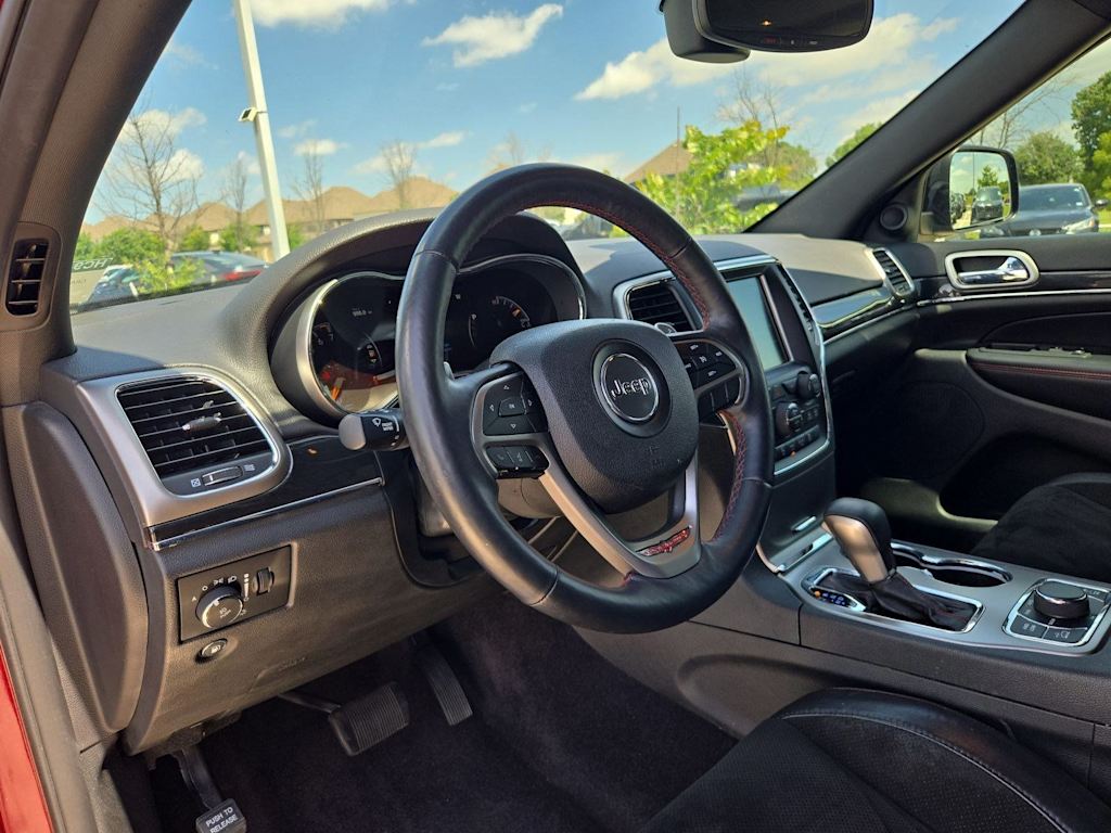 Thumbnail: 2017 Jeep Grand Cherokee - 2