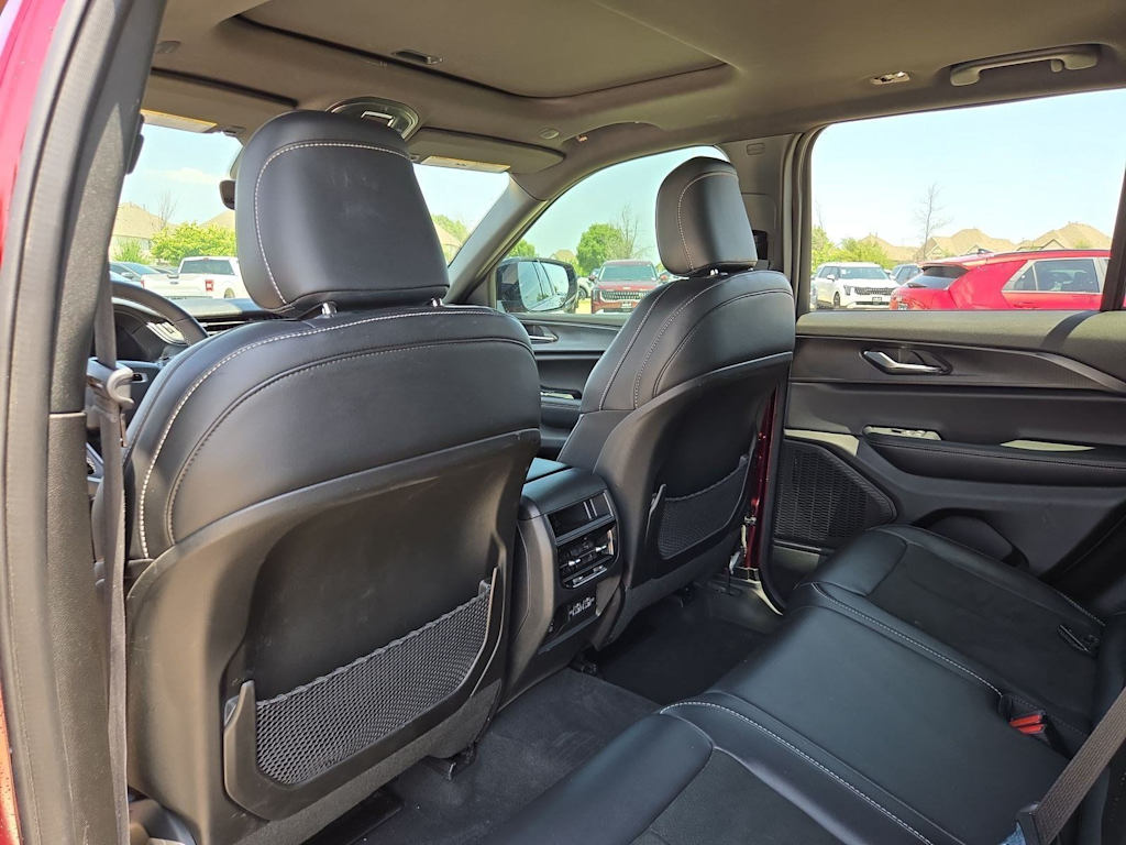 Thumbnail: 2025 Jeep Grand Cherokee - 12