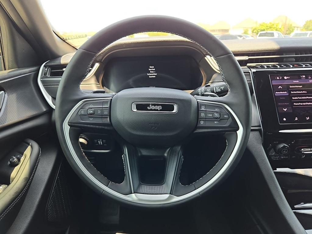 Thumbnail: 2025 Jeep Grand Cherokee - 13