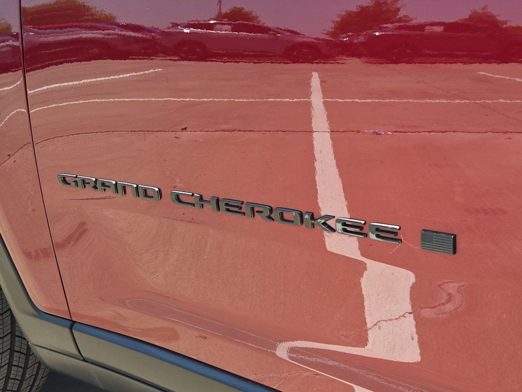 Thumbnail: 2025 Jeep Grand Cherokee - 21