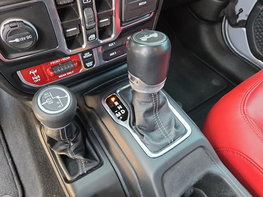 Thumbnail: 2024 Jeep Wrangler - 14