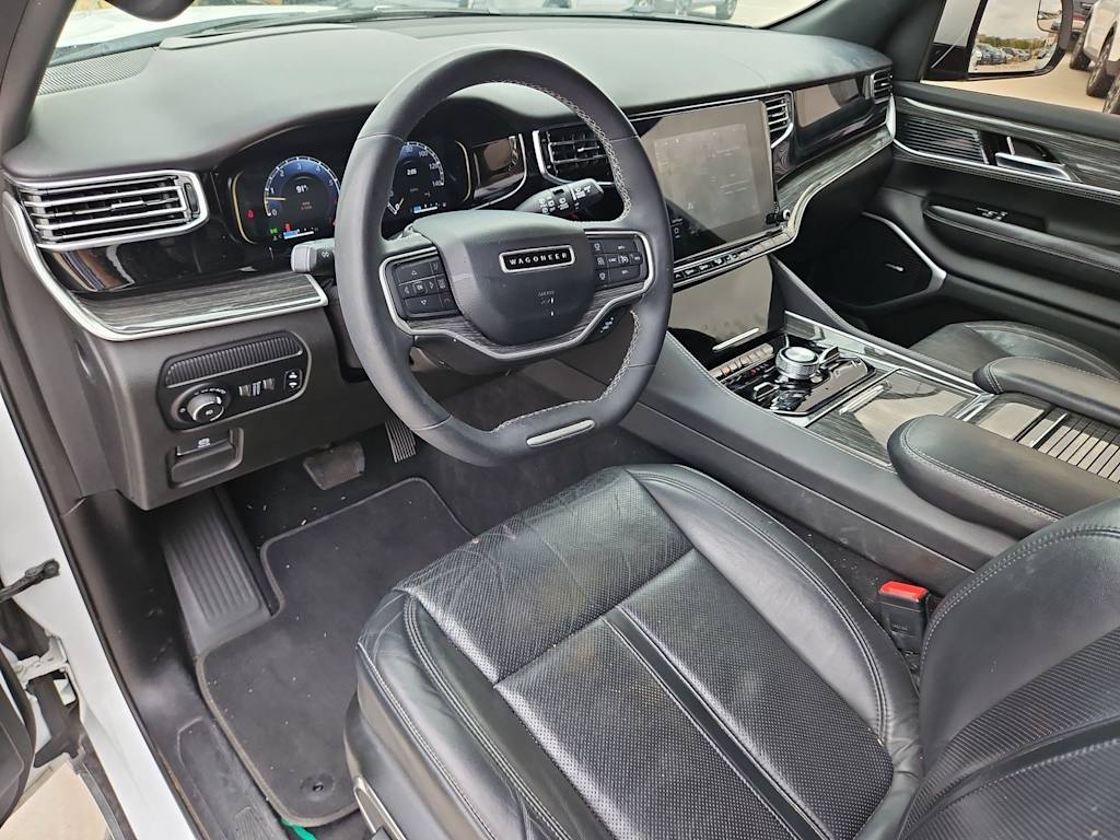 Thumbnail: 2022 Jeep Wagoneer - 2