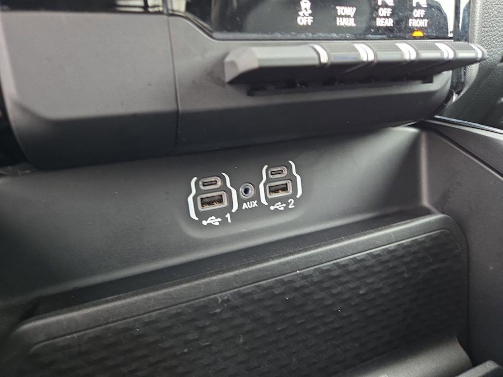 Thumbnail: 2023 RAM 1500 - 33