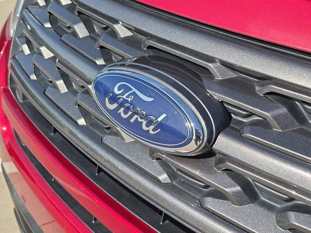 Thumbnail: 2018 Ford Explorer - 7