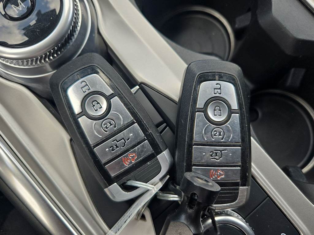 Thumbnail: 2020 Ford Explorer - 35