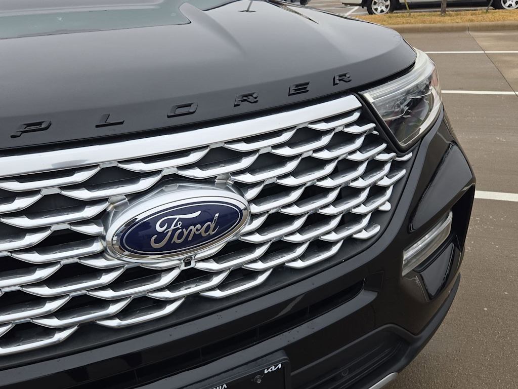 Thumbnail: 2020 Ford Explorer - 24