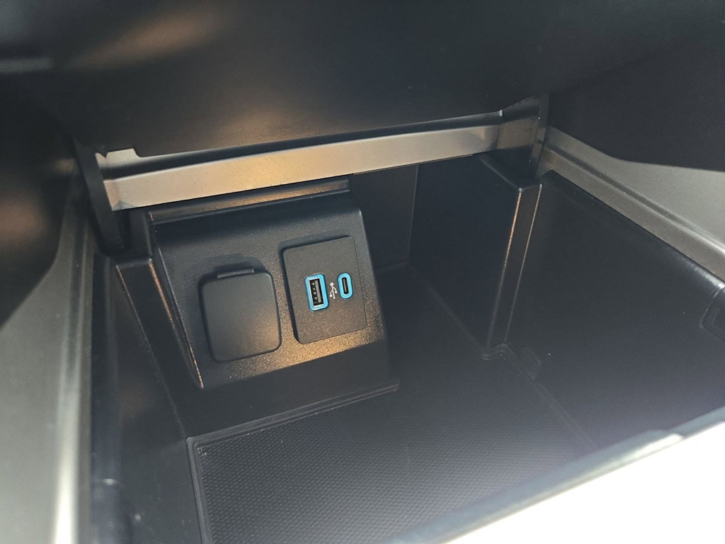 Thumbnail: 2020 Ford Explorer - 35