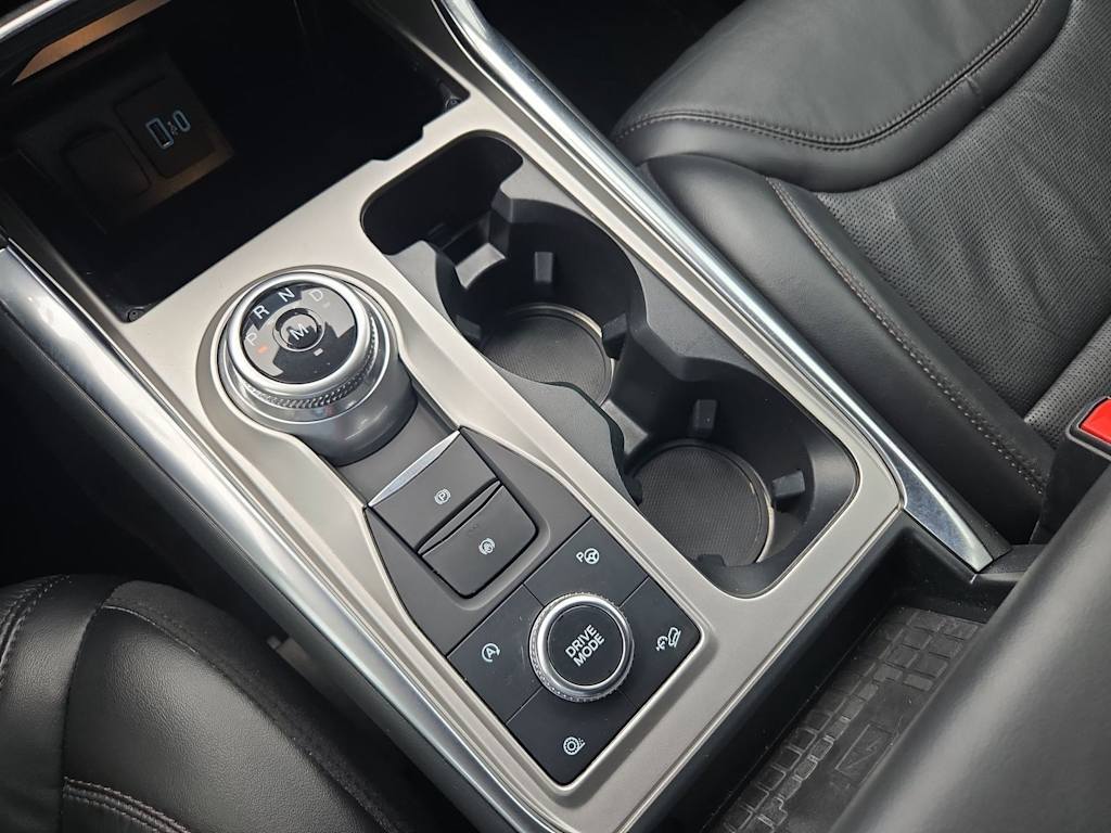 Thumbnail: 2020 Ford Explorer - 36