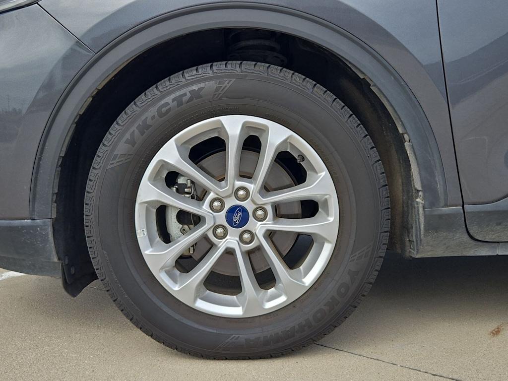 Thumbnail: 2020 Ford Escape - 8