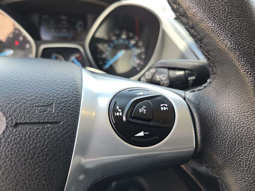 Thumbnail: 2015 Ford Escape - 29