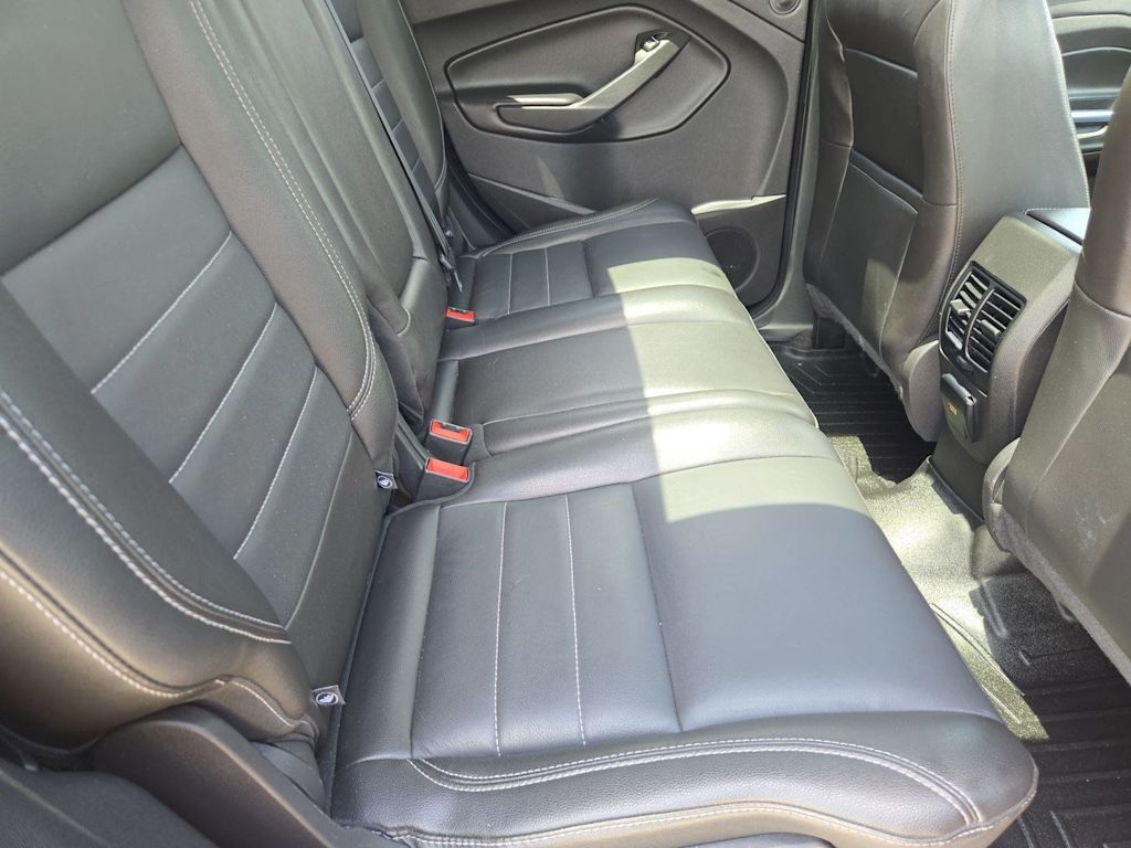 Thumbnail: 2015 Ford Escape - 26