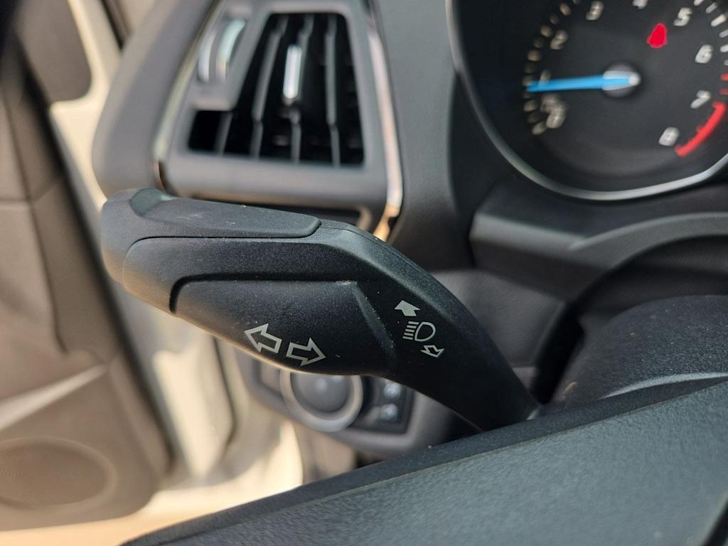 Thumbnail: 2014 Ford Escape - 30