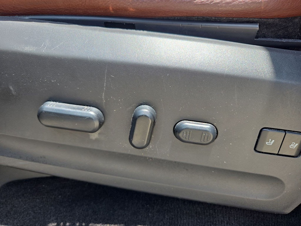 Thumbnail: 2011 Ford Expedition - 27