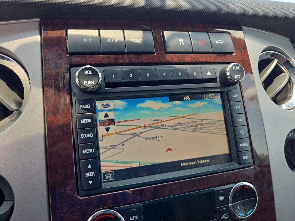 Thumbnail: 2011 Ford Expedition - 38