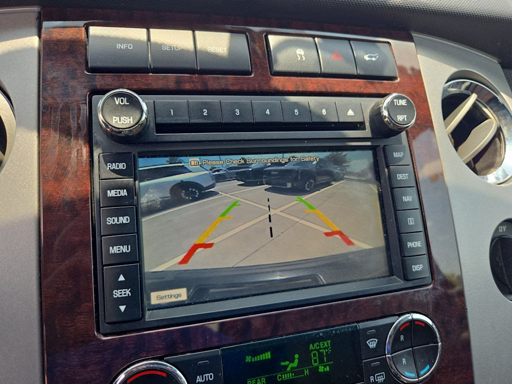 Thumbnail: 2011 Ford Expedition - 39