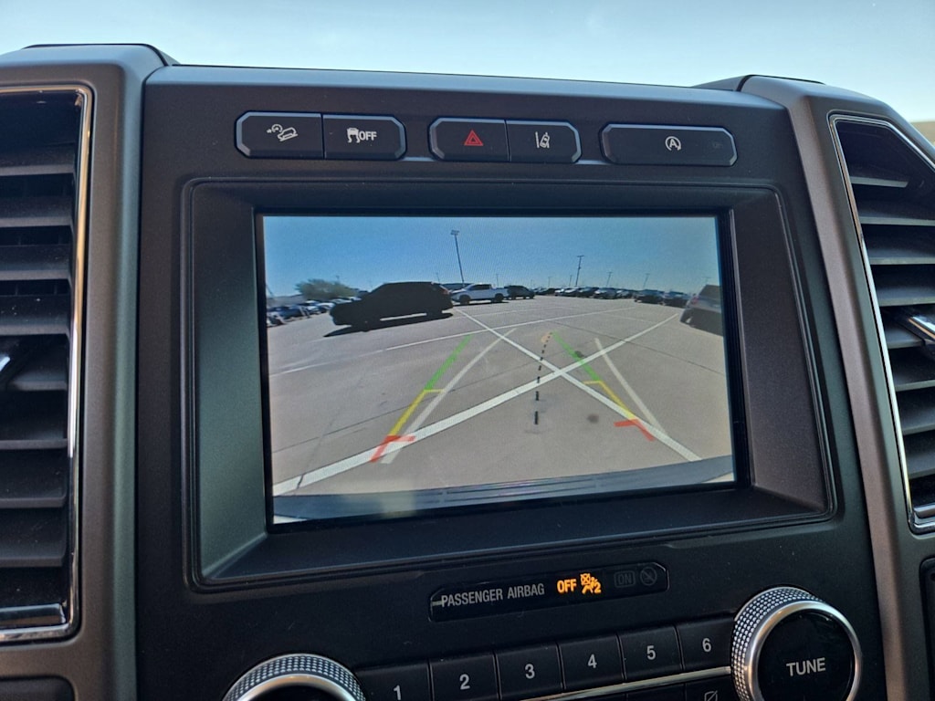 Thumbnail: 2021 Ford Expedition - 31