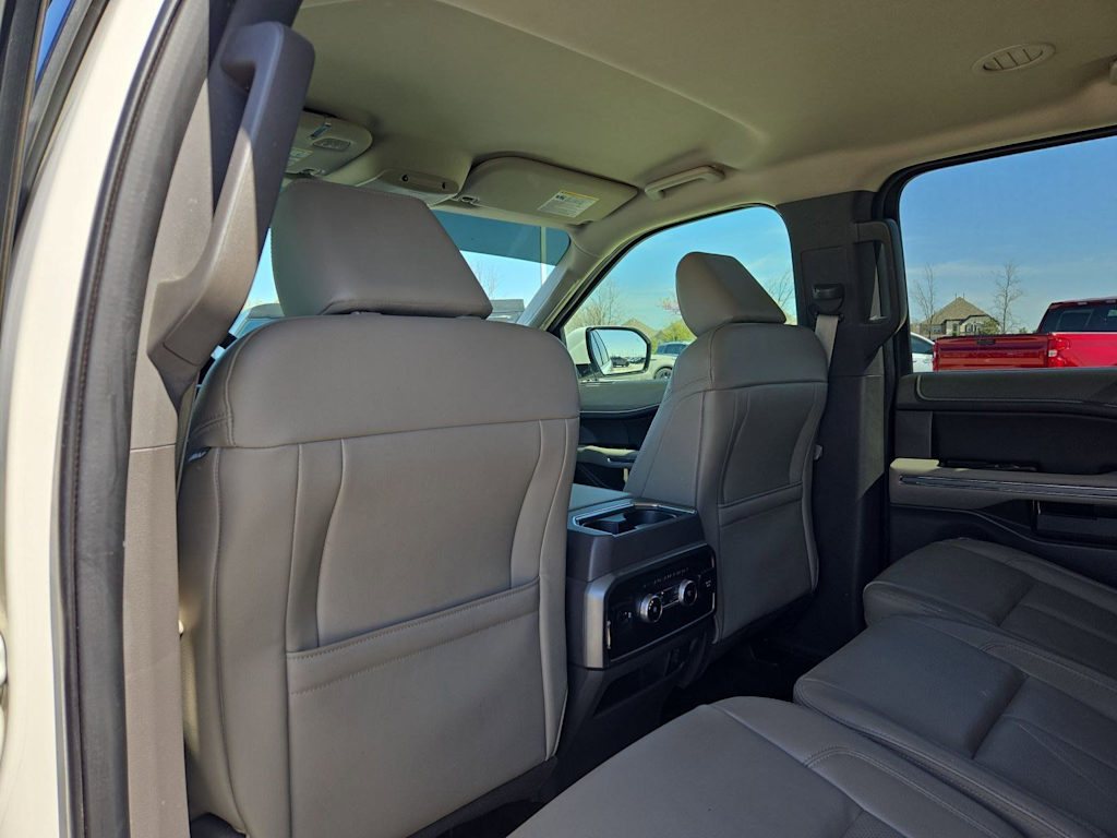 Thumbnail: 2021 Ford Expedition - 13